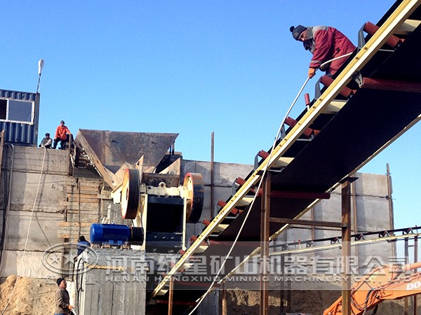 碎石現(xiàn)場(chǎng) 碎石現(xiàn)場(chǎng)