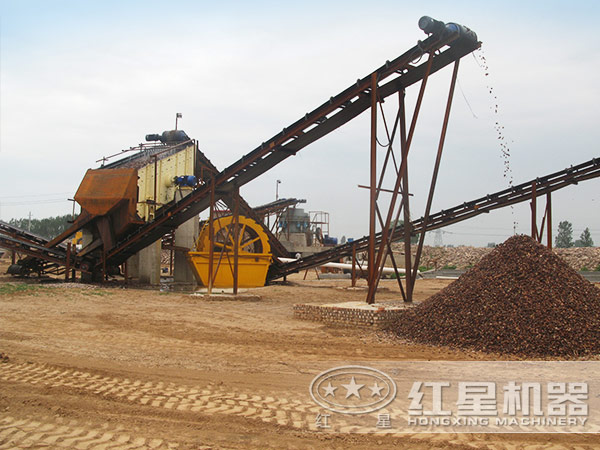 山沙洗砂機作業(yè)現(xiàn)場 山沙洗砂機作業(yè)現(xiàn)場