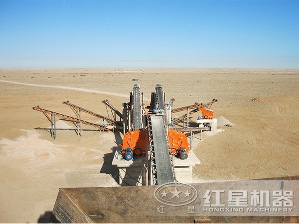 硅石破碎機作業現場 硅石破碎機作業現場