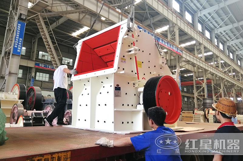 反擊破裝車發(fā)貨現(xiàn)場 反擊破裝車發(fā)貨現(xiàn)場