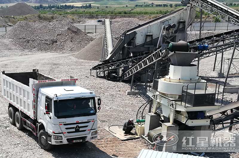 制砂機(jī)生產(chǎn)現(xiàn)場(chǎng) 制砂機(jī)生產(chǎn)現(xiàn)場(chǎng)