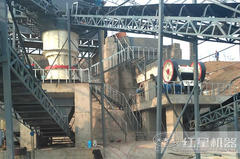 巖石破碎生產現場 巖石破碎生產現場